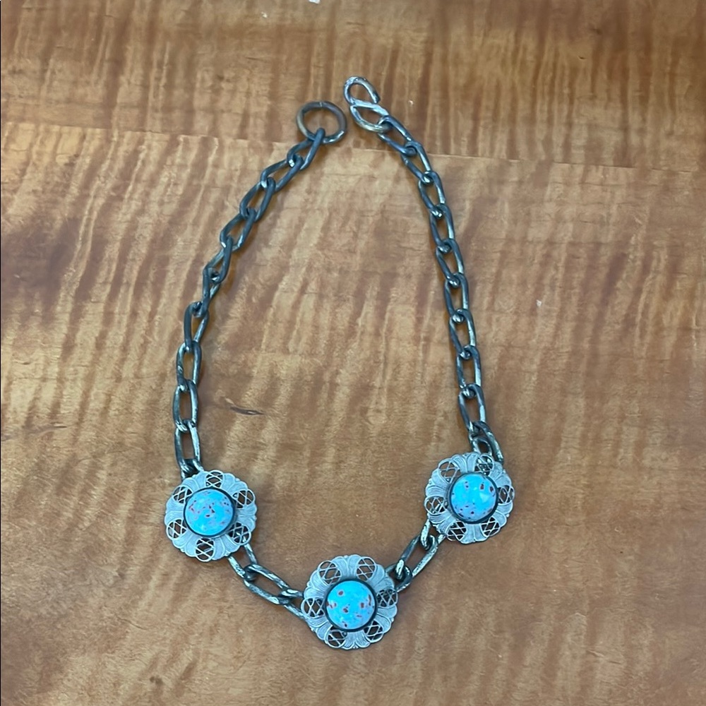 Elegant Silver and Turquoise Necklace
